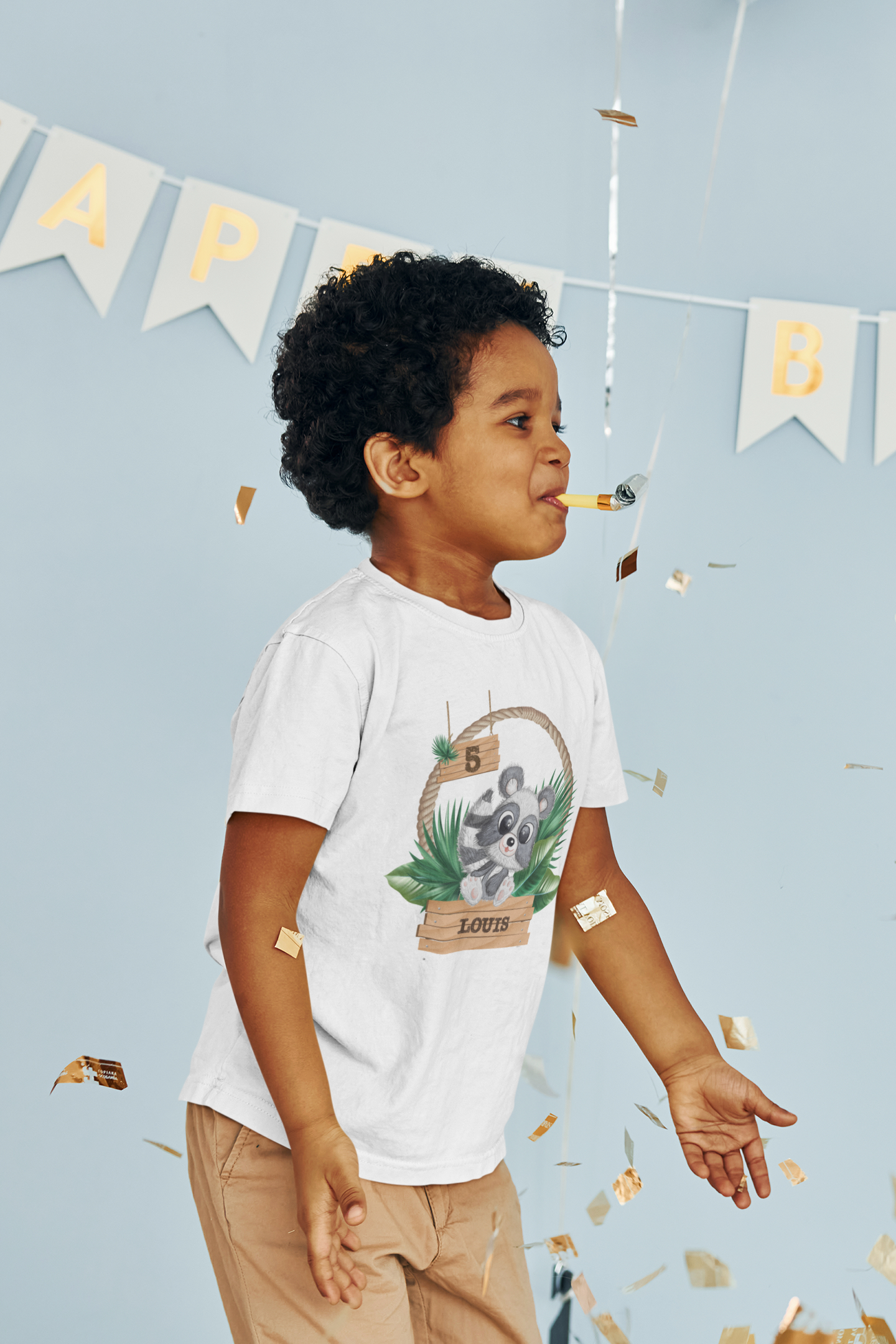 Kids Organic Shirt - Jungle Design mit niedlichen Waschbär Motiv - personalisiert