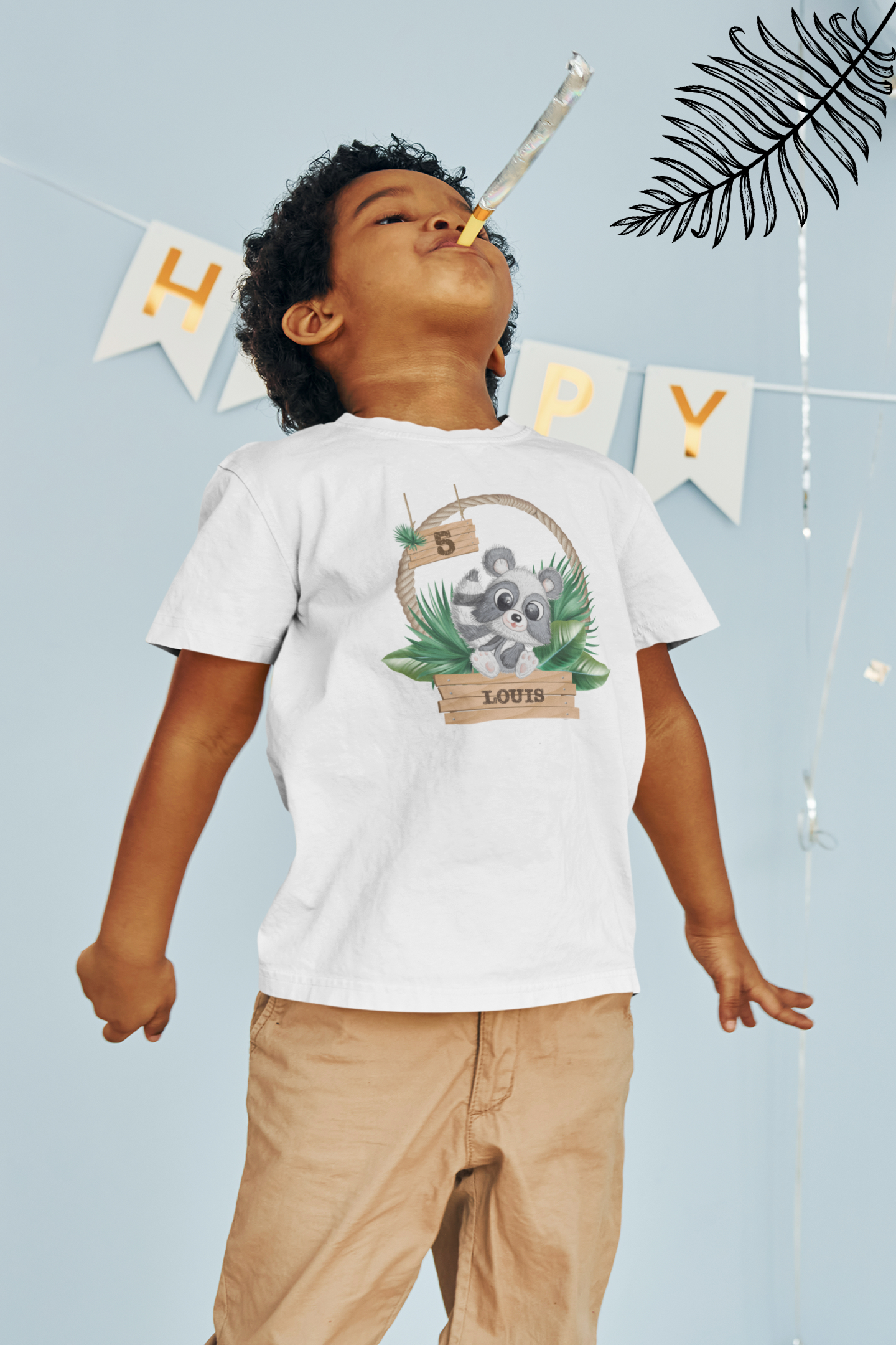 Kids Organic Shirt - Jungle Design mit niedlichen Waschbär Motiv - personalisiert